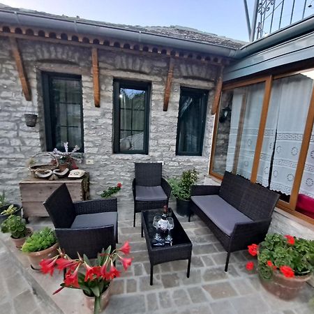 "Villa 70" Guesthouse Gjirokastër Exterior foto